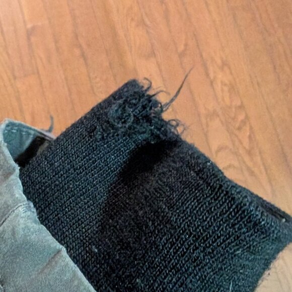 Women's Canada Goose Victoria Parka Duck Down Jacket with Coyote Fur Trim - Picture 12 of 12